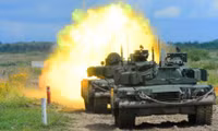 Siêu tăng T-80BVM Nga bị tên lửa Javelin của Ukraine đánh văng tháp pháo ra xa 15m