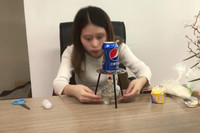 [ẢNH] Lời cảnh tỉnh sau video Thơ Nguyễn ‘xin vía học giỏi’ từ búp bê Kumanthong: Cha mẹ cần làm gì để bảo vệ trẻ? 