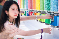 [ẢNH] Lời cảnh tỉnh sau video Thơ Nguyễn ‘xin vía học giỏi’ từ búp bê Kumanthong: Cha mẹ cần làm gì để bảo vệ trẻ? 