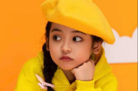 [ẢNH] Vẻ ngoài xinh xắn và diễn xuất thiên phú của bé Cami 'Hướng dương ngược nắng'