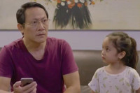 [ẢNH] Vẻ ngoài xinh xắn và diễn xuất thiên phú của bé Cami 'Hướng dương ngược nắng'