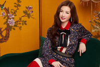 [ẢNH] Phong cách thời trang 'tắc kè hoa' của 'công chúa kẹo ngọt' Amee 