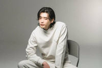 [ẢNH] Điểm danh những nam diễn viên Hàn Quốc gây 'sốt' khi để tóc dài