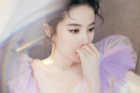 [ẢNH] Nhan sắc ‘lên xuống’ thất thường của ‘thần tiên tỷ tỷ’ Lưu Diệc Phi