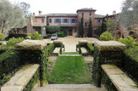 [ẢNH] Vợ chồng Harry - Meghan giàu đến mức nào?