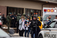 [ẢNH] Chân dung nghi phạm xả súng đẫm máu ở Colorado