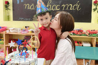 [ẢNH] Chân dung hai bà mẹ đơn thân đang ‘phủ sóng’ màn ảnh Việt 