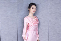 [ẢNH] Nhan sắc ‘lên xuống’ thất thường của ‘thần tiên tỷ tỷ’ Lưu Diệc Phi