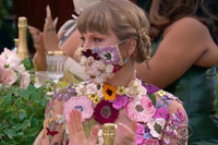 [ẢNH] Cận cảnh những bộ trang phục từ đẹp mắt đến 'độc dị' tại thảm đỏ Grammy 2021