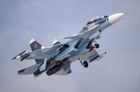 [ẢNH] Hàng loạt Su-30SM của Nga sẵn sàng ở biên giới