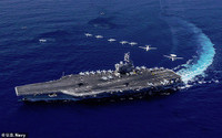 [ẢNH] Đội hình hùng hậu hộ tống 2 tàu sân bay Mỹ trên Biển Đông