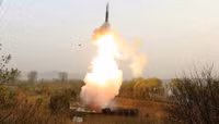 Siêu tên lửa Hwasong-18, 'sức mạnh cán cân' trên bàn đàm phán của Triều Tiên?