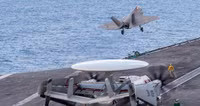 Tiêm kích hạm tàng hình F-35C Mỹ được lệnh tấn công Houthi 