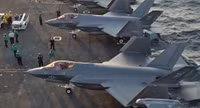 Tiêm kích hạm tàng hình F-35C Mỹ được lệnh tấn công Houthi 