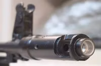 Chiến sĩ QĐND Việt Nam trang bị súng AK-74M duyệt binh ở Quảng trường Đỏ