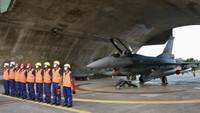 Đài Loan phô diễn tiêm kích tối tân F-16V mua từ Mỹ
