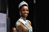 [ẢNH] Hậu 'Miss Universe 2020': Những khoảnh khắc đặc biệt sau đêm chung kết và chuyện ngoài lề gây 'sốt'