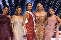 [ẢNH] Hậu 'Miss Universe 2020': Những khoảnh khắc đặc biệt sau đêm chung kết và chuyện ngoài lề gây 'sốt'