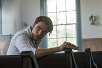 [ẢNH] Robert Pattinson: ‘Ma cà rồng’ lận đận từng bị ‘cắm sừng’, nhiễm Covid-19 khi quay phim