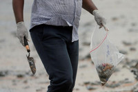 [ẢNH] Tàu chở axit bốc cháy dữ dội trên biển Sri Lanka