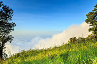 [ẢNH] Ngắm thời khắc bình minh tuyệt đẹp giữa 'biển mây' trên đỉnh núi Bà Đen