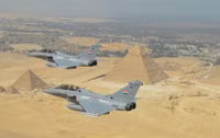 [ẢNH] Su-35 thất bại cực sốc khi lần đầu ‘đọ cánh’ cùng Rafale