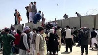 [ẢNH] Mỹ không kích, Taliban liền đổi giọng cho phép người dân được tự do di tản