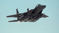 [ẢNH] ‘Đại bàng bất bại’ F-15E Mỹ mạnh ngang máy bay ném bom chiến lược H-6 Trung Quốc