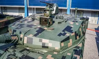 [ẢNH] Siêu tăng PT-16 với giáp siêu dày đủ sức sống sót trước phát bắn của T-14 Armata?
