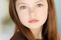 [ẢNH] Mackenzie Foy: Từ sao nhí ‘Chạng vạng’ đến mỹ nhân thế hệ mới của Hollywood