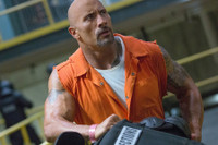 [ẢNH] The Rock: Từ cậu bé cao 1,9m bị xa lánh đến ngôi sao tỷ đô của Hollywood