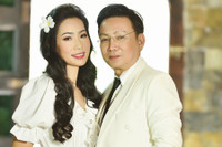 [ẢNH] NSƯT Trịnh Kim Chi trẻ đẹp bất ngờ trong bộ ảnh kỉ niệm 20 năm ngày cưới