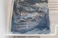 [ẢNH] ‘Bỏ túi’ những bí quyết để giúp quần jean của bạn luôn trông như mới