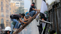 [ẢNH]: Người biểu tình Lebanon tiếp tục đòi thay máu chính quyền