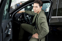 [ẢNH] So bì khối tài sản của gia đình “Hoa râm bụt”: Hòa Minzy, Đức Phúc, Erik 