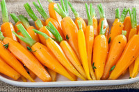 [ẢNH] Lạc vào thế giới tí hon với loạt rau củ quả có kích cỡ siêu nhỏ