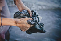 [ẢNH] ‘Bỏ túi’ những bí quyết để giúp quần jean của bạn luôn trông như mới