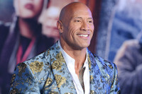 [ẢNH] The Rock: Từ cậu bé cao 1,9m bị xa lánh đến ngôi sao tỷ đô của Hollywood