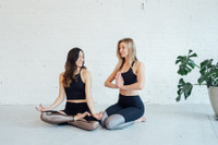 [ẢNH] Những sai lầm nguy hiểm mà người tập yoga nhất định phải tránh 