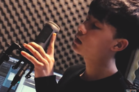 [ẢNH] Những ca sĩ 10X nổi tiếng ngay từ khi còn ngồi trên ghế nhà trường 