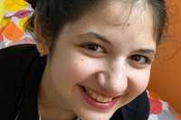 [ẢNH] Nhan sắc biến đổi khó tin của ‘thiên thần nhí’ đẹp nhất Ấn Độ