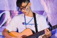 [ẢNH] Những ca sĩ 10X nổi tiếng ngay từ khi còn ngồi trên ghế nhà trường 