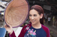 [ẢNH] Hé lộ cuộc sống khác biệt của ‘cặp tình nhân sân khấu’ Phi Nhung – Mạnh Quỳnh