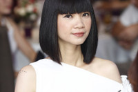 [ẢNH] Cuộc hôn nhân 20 năm hạnh phúc của ‘bà trùm chân dài’ Hạ Vy