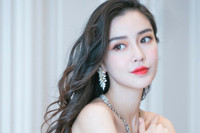 [ẢNH] Nhan sắc của những mỹ nhân Cbiz gắn liền với biệt danh 'bình hoa di động'