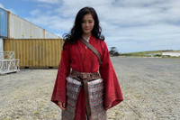 [ẢNH] Cận cảnh nhan sắc nữ diễn viên đóng thế 'lấn át' Lưu Diệc Phi trong Mulan