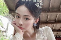 [ẢNH] Cận cảnh nhan sắc nữ diễn viên đóng thế 'lấn át' Lưu Diệc Phi trong Mulan