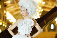 [ẢNH] NSƯT Trịnh Kim Chi trẻ đẹp bất ngờ trong bộ ảnh kỉ niệm 20 năm ngày cưới