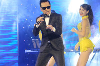 [ẢNH] Hé lộ cuộc hôn nhân kín tiếng của danh ca Nguyễn Hưng