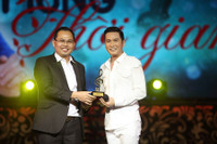 [ẢNH] Hé lộ cuộc hôn nhân kín tiếng của danh ca Nguyễn Hưng